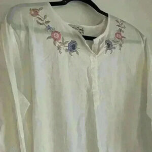 Vintage Nice  N comfy night gown like new size XL🌺🙊🌷